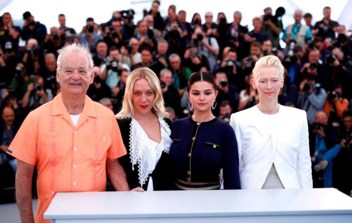 Los actores acompañaban a Jarmusch en la presentación de una comedia de zombies con mucho de denuncia social que ha inaugurado la 72 edición de Cannes. EFE