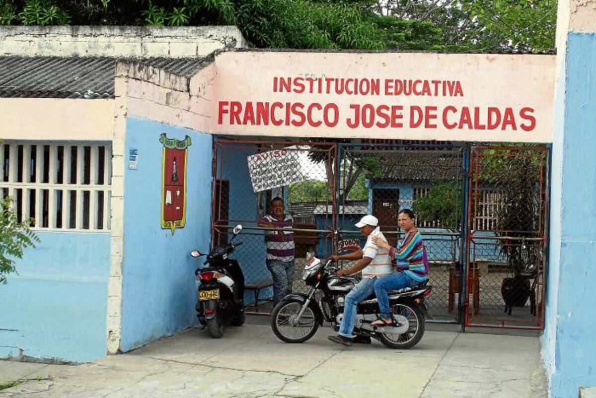 El propietario del inmueble cerró con candado la entrada principal, para presionar el pago de los aportes del Municipio por el arriendo.