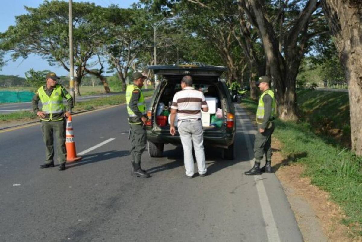 Policía coordina plan retorno para evitar accidentes. NIDIA SERRANO M.