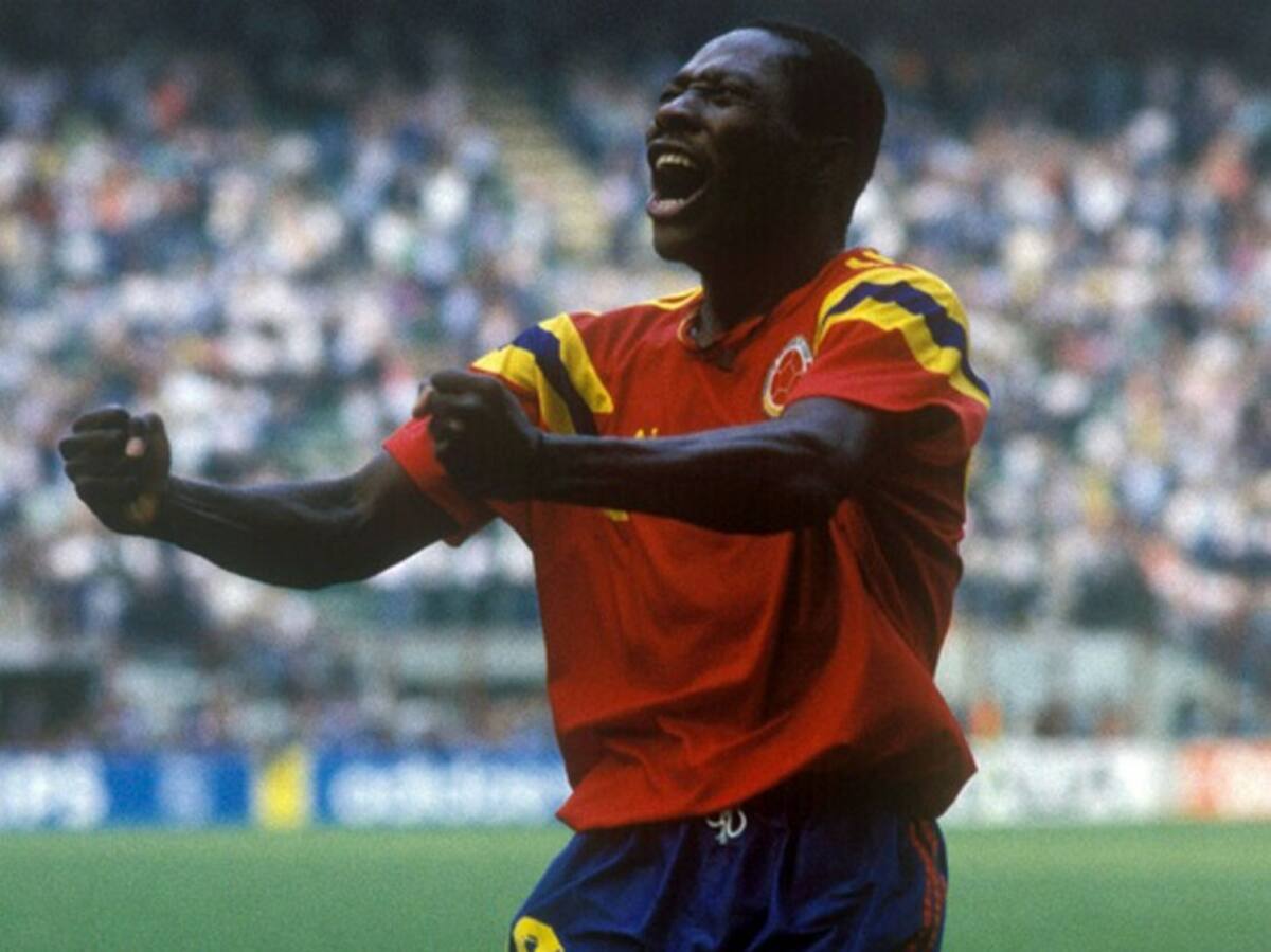 La camiseta para Rusia 2018 evoca el modelo utilizado en Italia 90