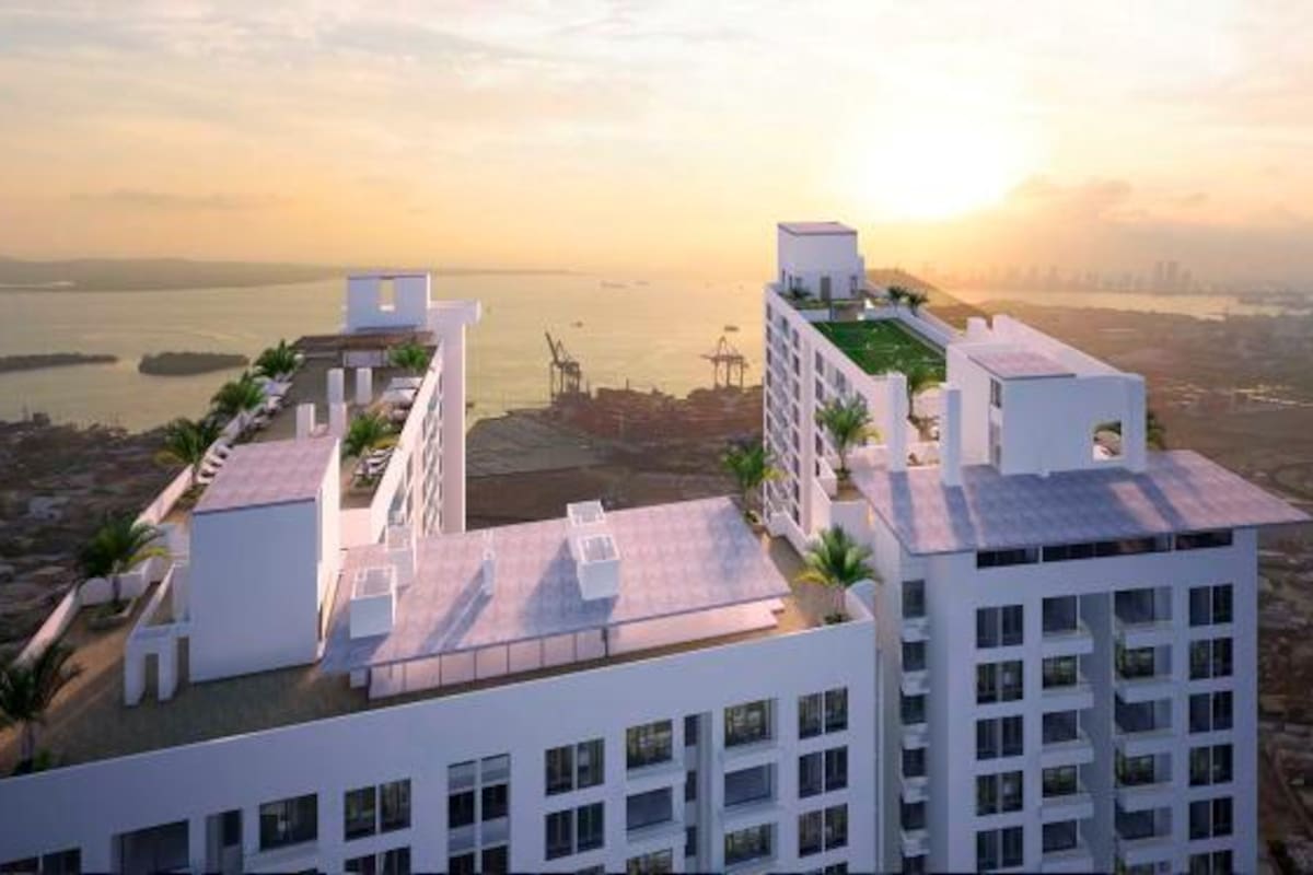 Gran lanzamiento de la torre 3 de Newport en Km1 vía Mamonal