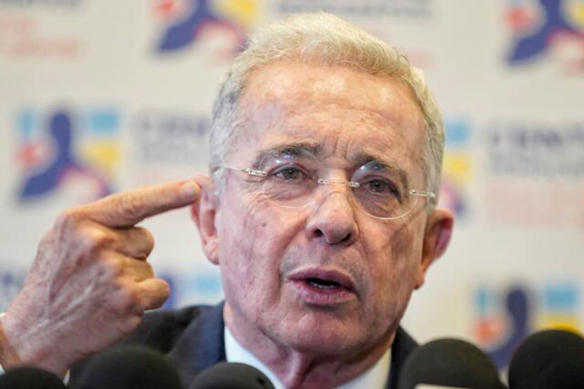 Uribe habla de los riesgos que trae la Reforma Pensional de Petro