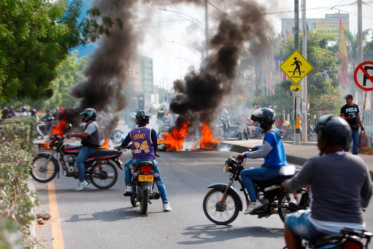 Paro del mototaxismo en Cartagena: reacciones políticas a la crisis