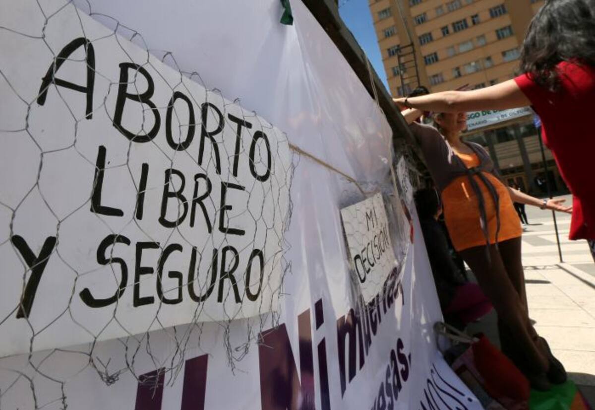 “La decisión es tuya” es una campaña de Profamilia para que las mujeres se informen sobre el aborto legal en Colombia. EFE