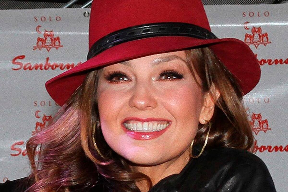 Thalía muestra un viaje por el amor en su disco “DesAMORfosis”