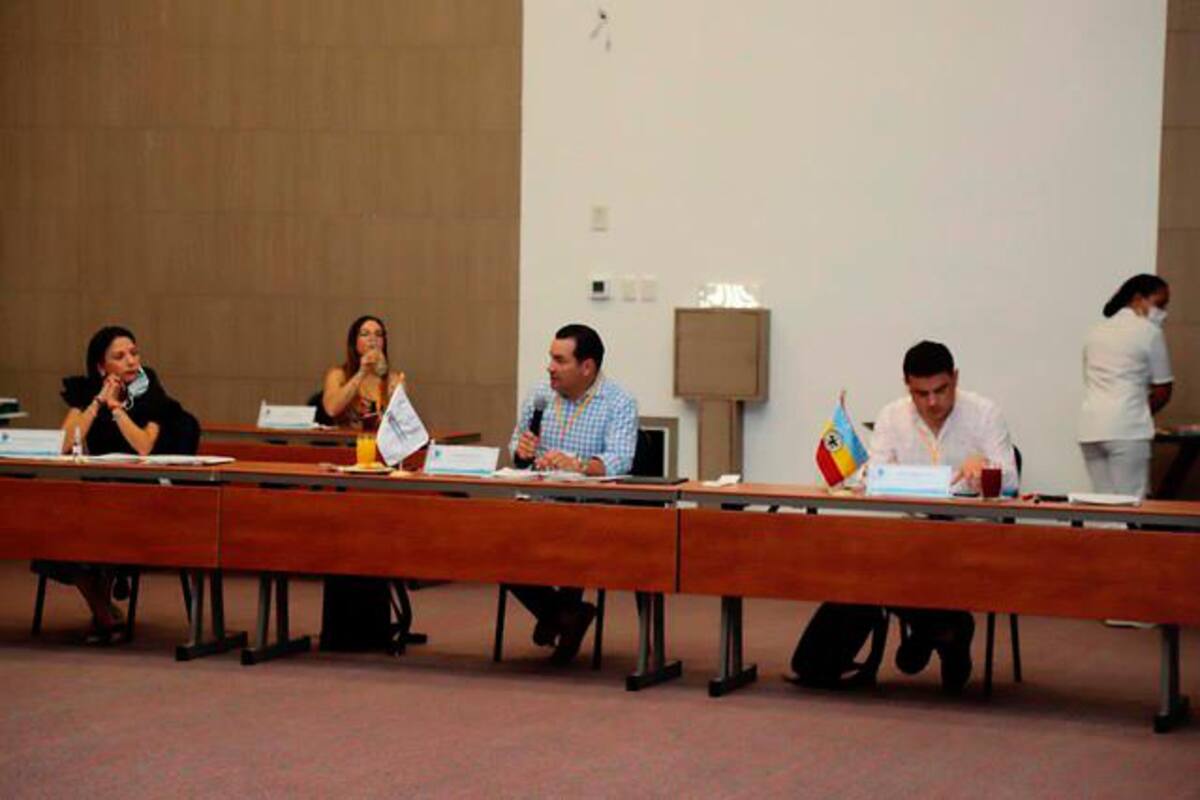 Gobernadores llegaron a San Andrés para respaldar la soberanía nacional