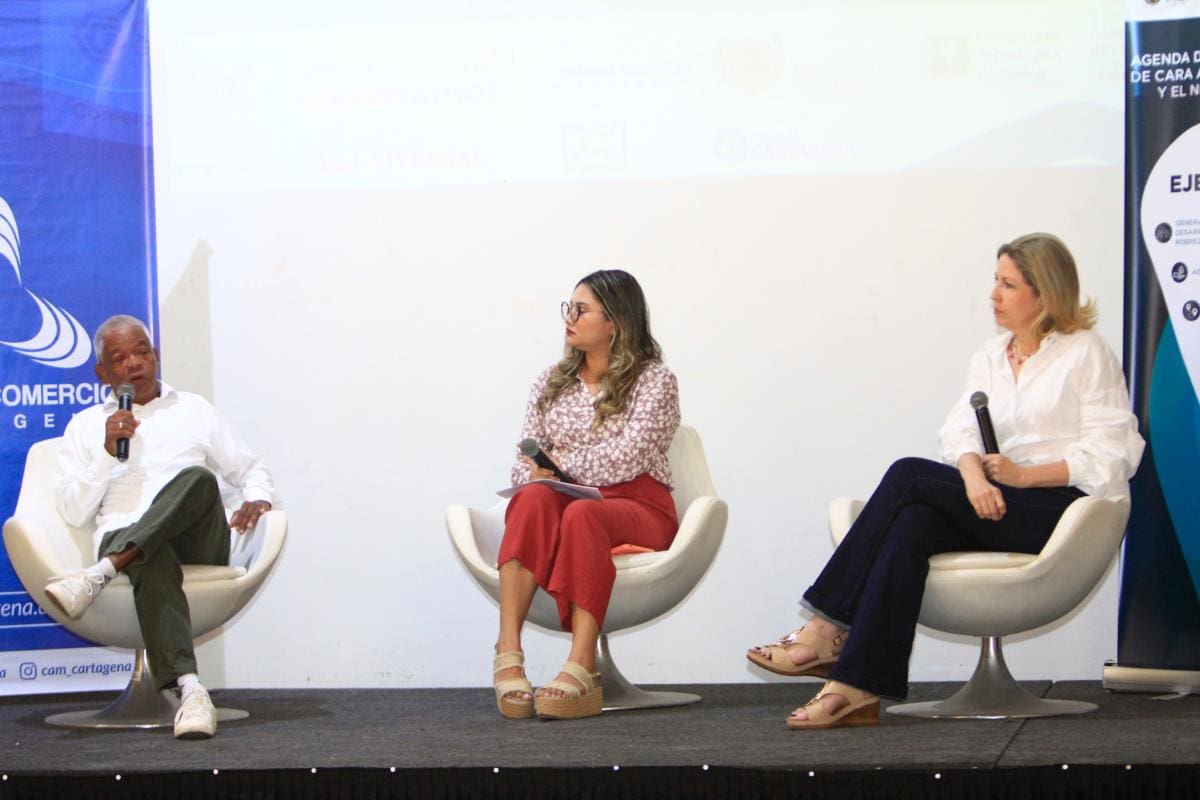 Antonio Aponte, Leidys Rivero y Carolina Calderón. // Foto: Julio Castaño-EU.