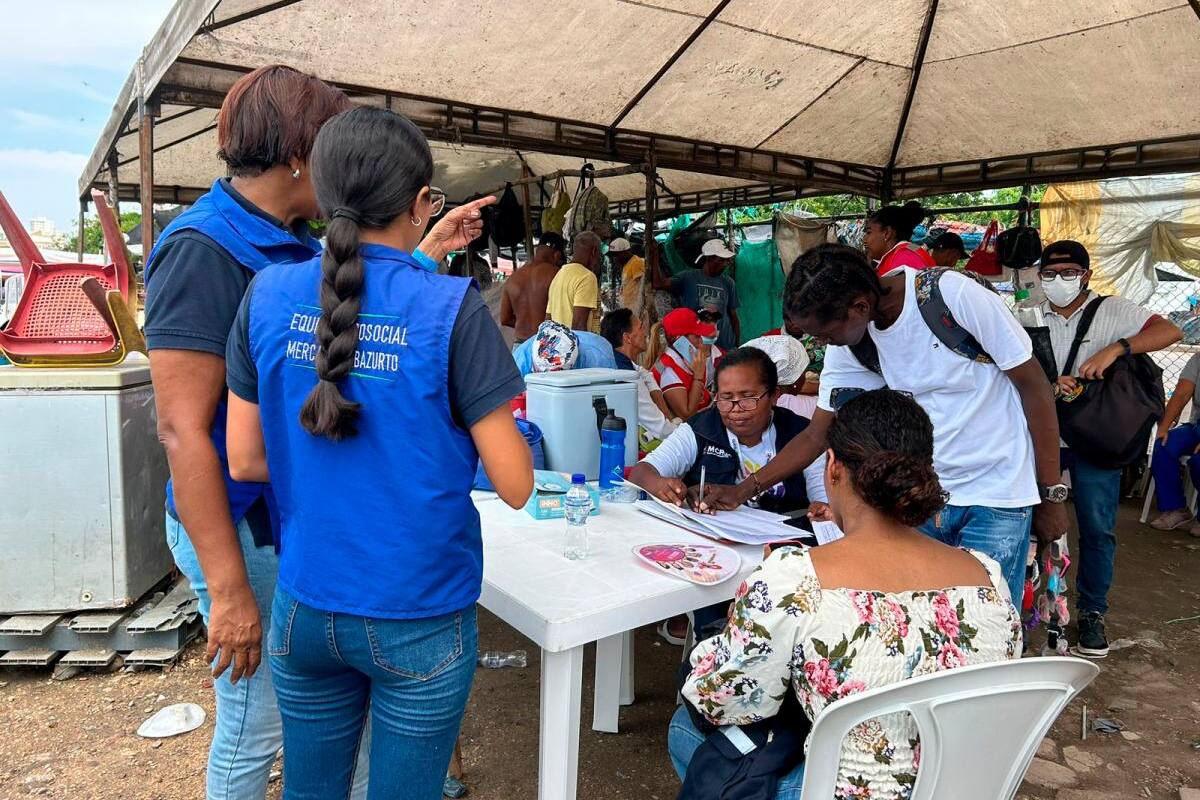 Vacunas, charlas, pruebas VIH y más en la atención integral hecha en Bazurto