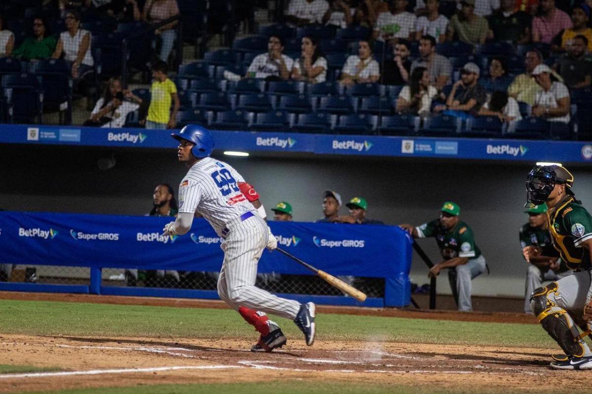 Béisbol Profesional: Toros y Tigres golpean primero en el debut