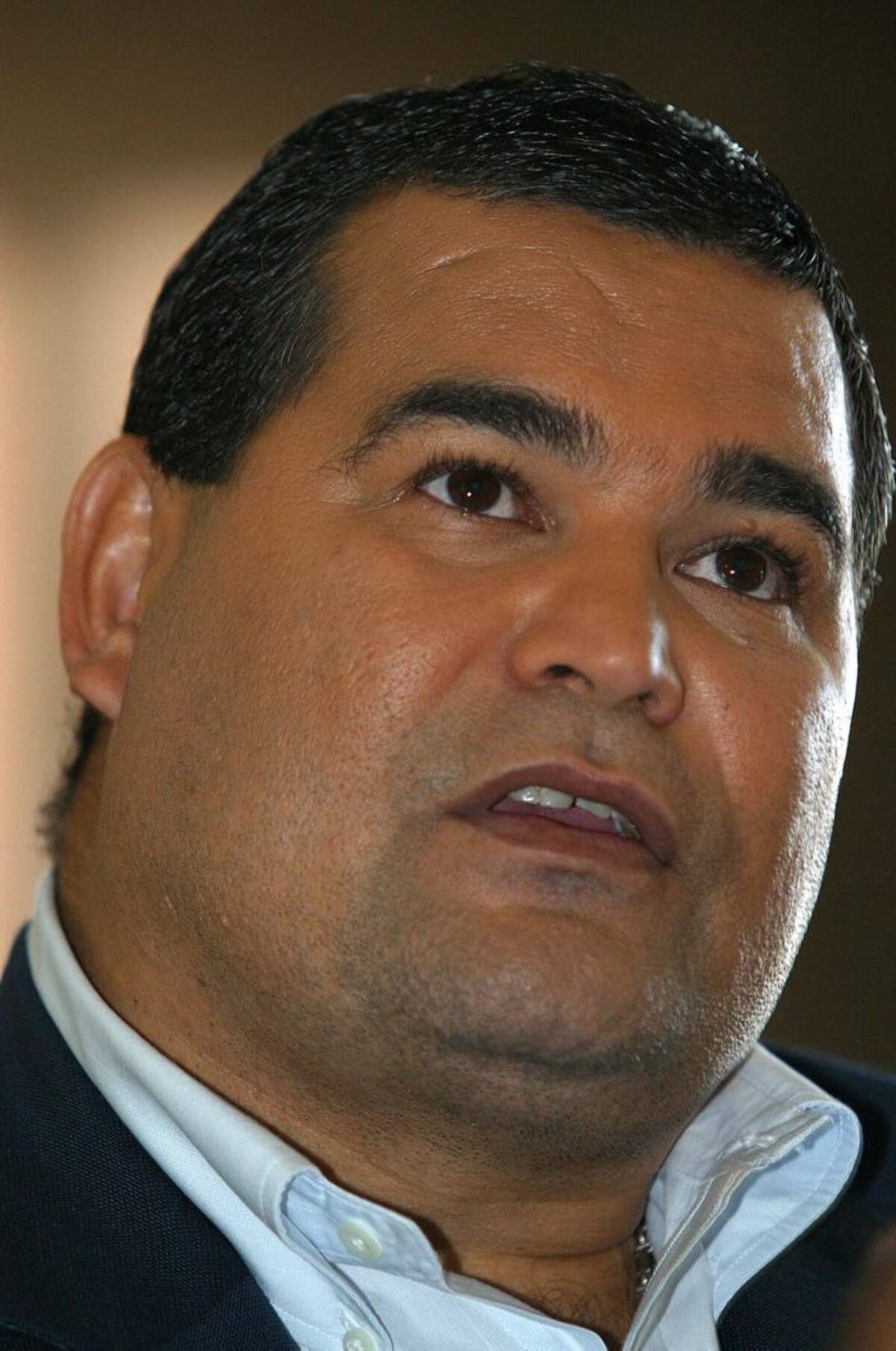 Según el exportero paraguayo, cinco hombres armados lo interceptaron en su casa y le quitaron dinero, documentos y una camioneta de lujo. COLPRENSA