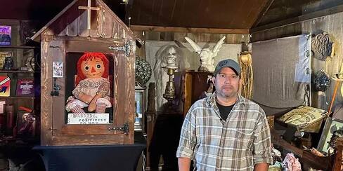 El investigador paranormal Dan Rivera muere en gira con la muñeca ‘Annabelle’