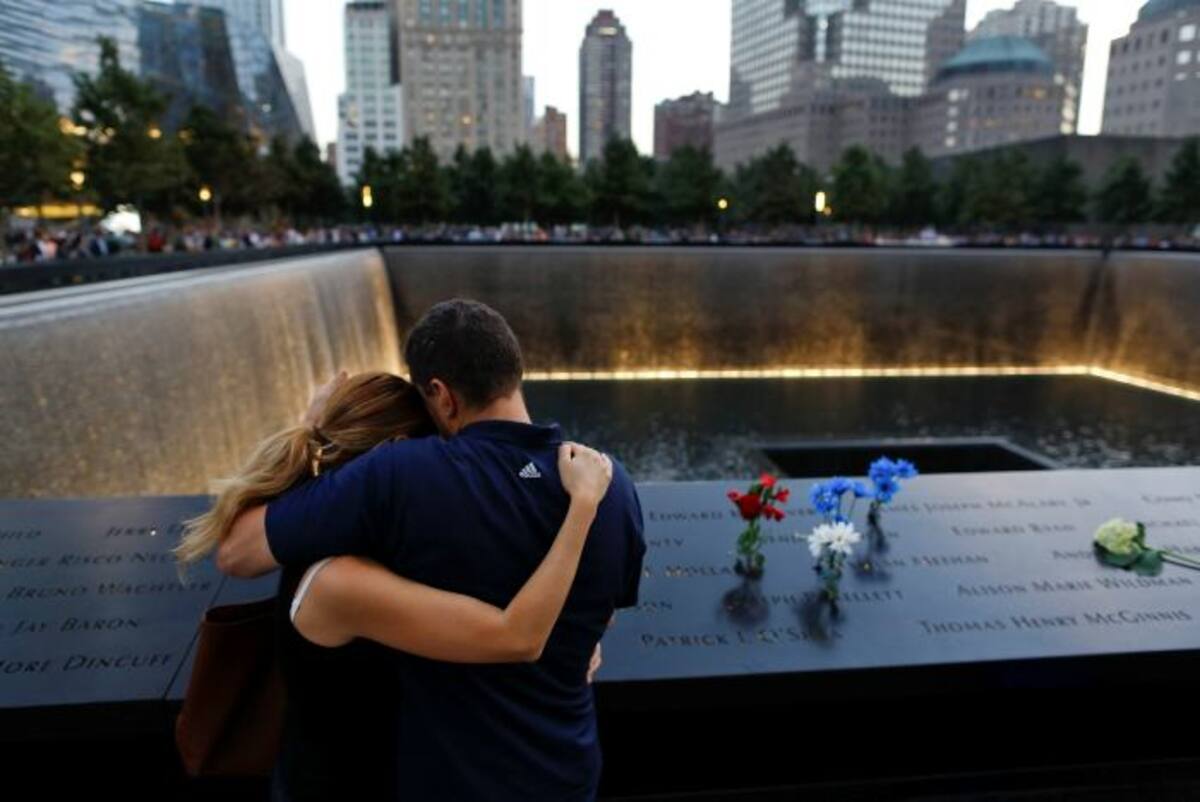 El año pasado, cerca de 20 mi personas acudieron a la plaza monumental en la tarde del 11 de septiembre. AP Julie Jacobson