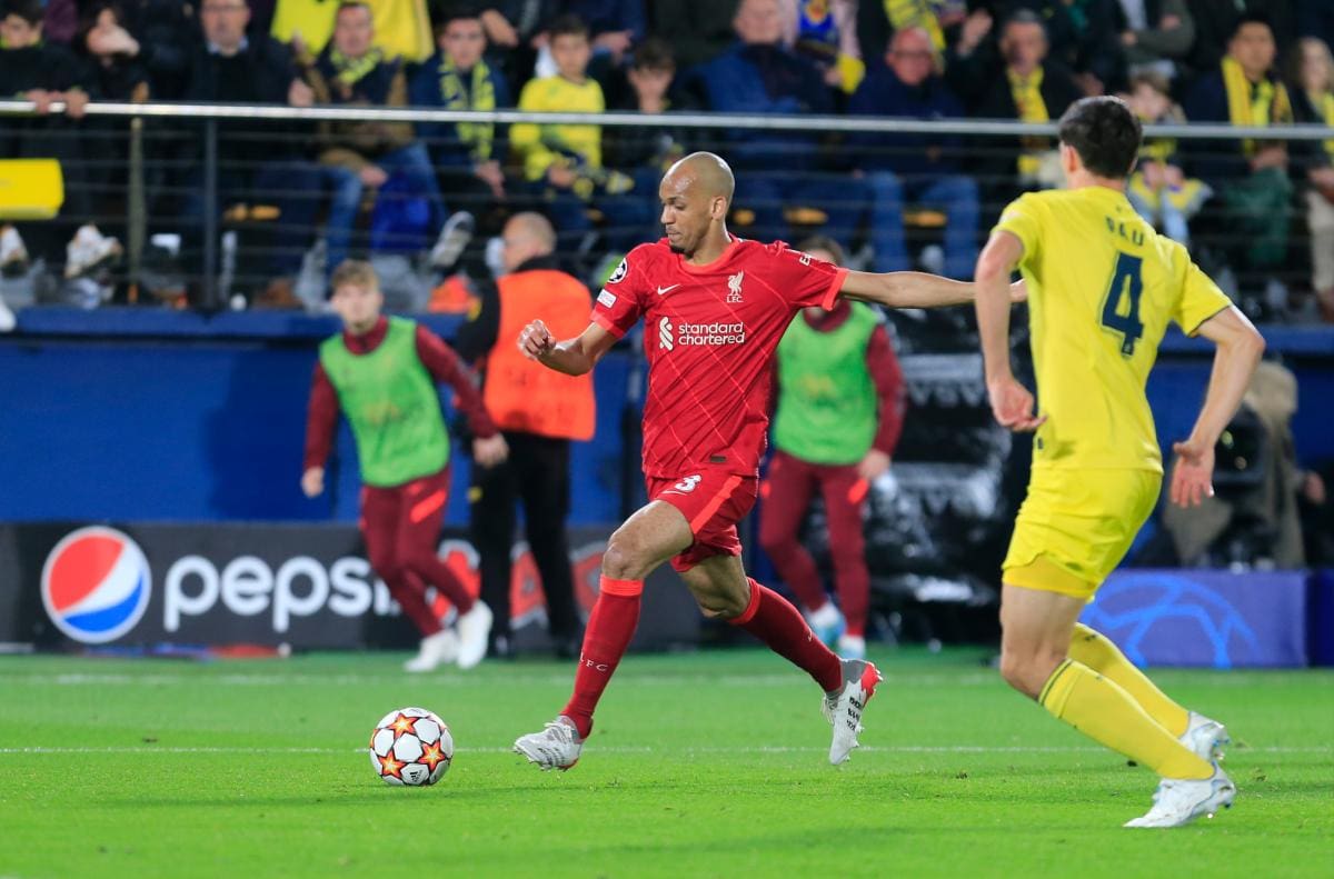 Imágenes del juego de vuelta entre Liverpool y Villarreal, por la semifinal de la Champions League. //EFE