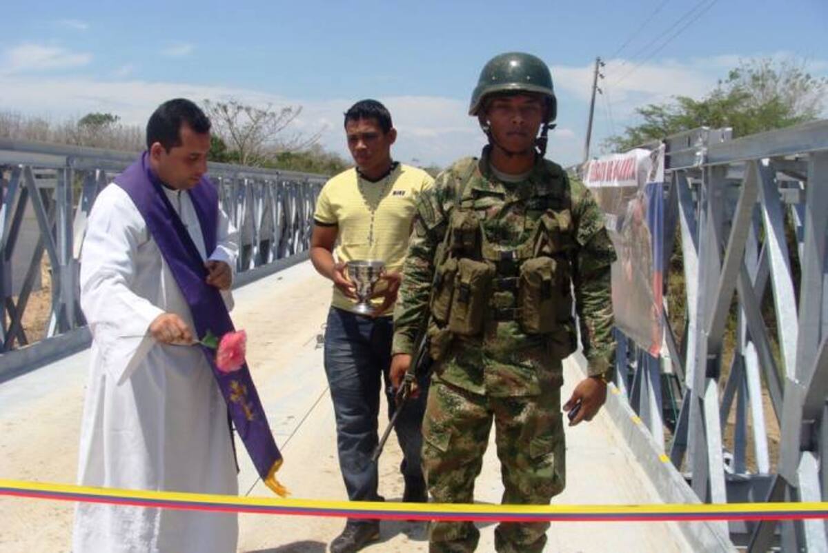 La nueva estructura metálica fue inaugurada en un acto religioso en presencia de la comunidad y representantes militares. Cortesía