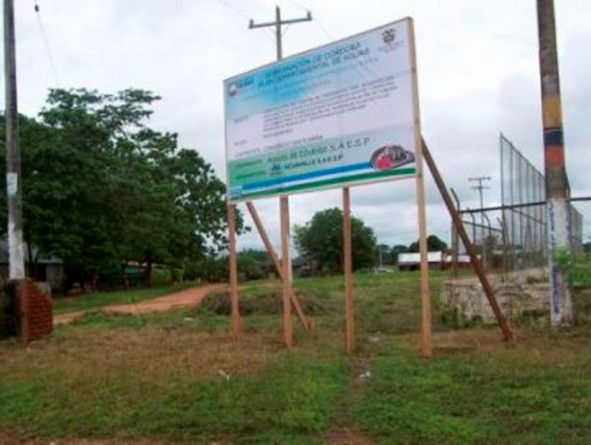 A pesar d e las millonarias inversiones, los habitantes siguen sin resolver su eterno problema de falta de agua potable.