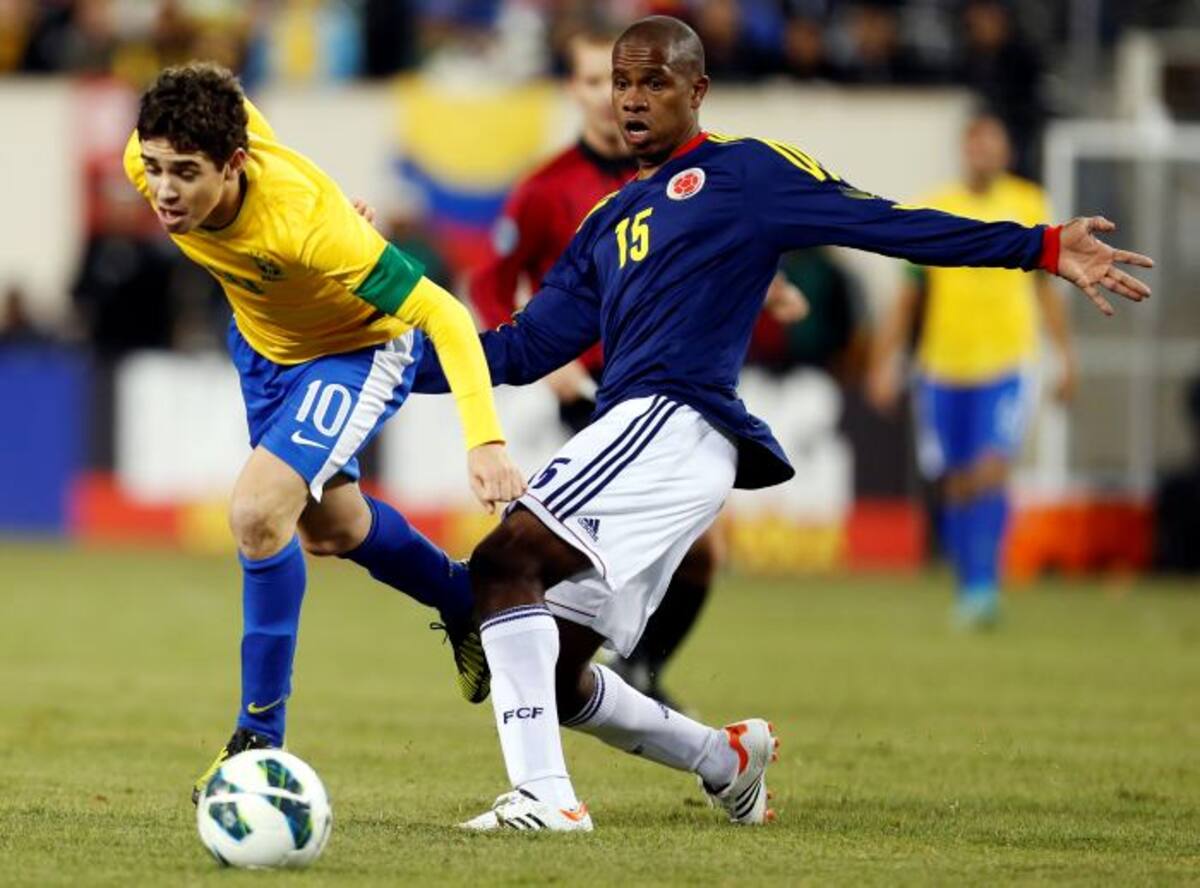 Colombia empató 1-1 con Brasil. AP