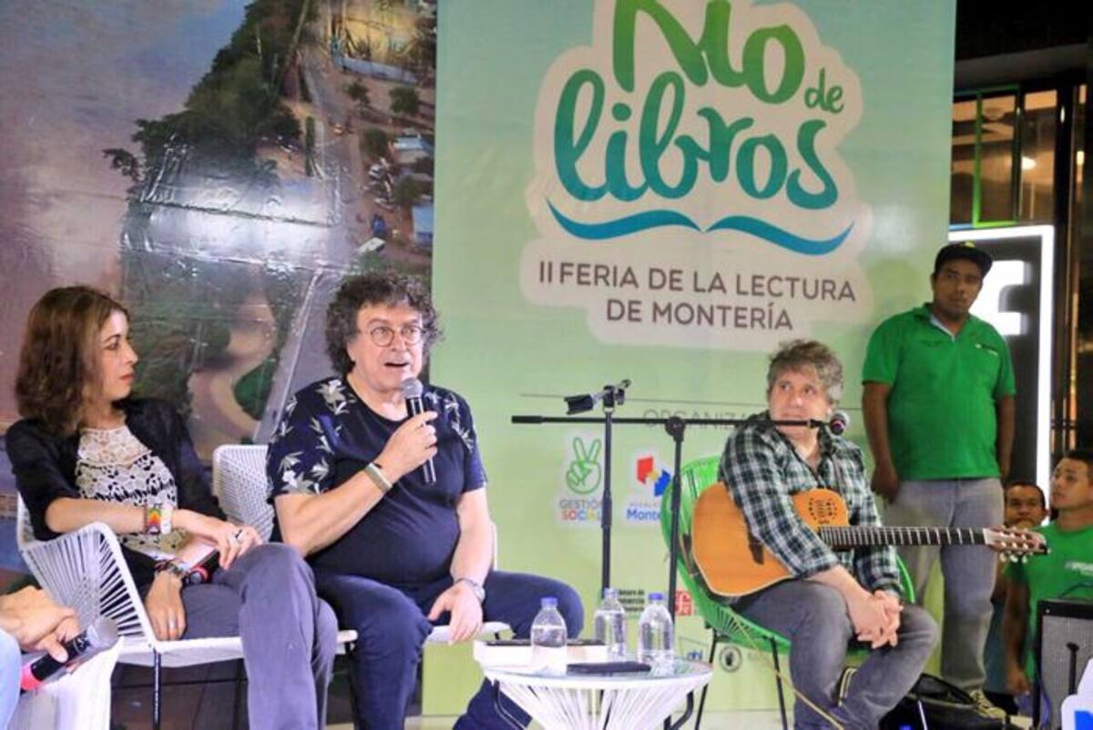 Piero cantó sus temas emblemáticos en Montería.