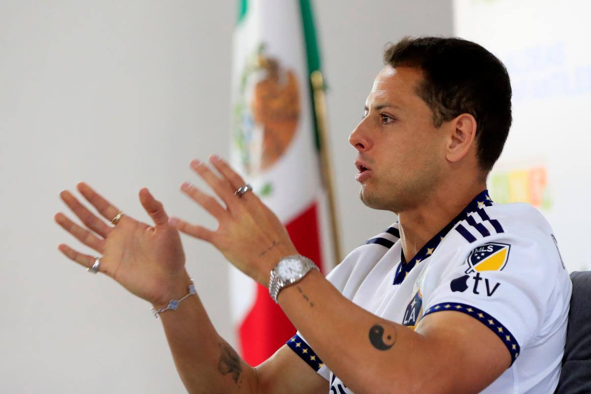 Chicharito afirma estar cansado del menosprecio al deportista mexicano