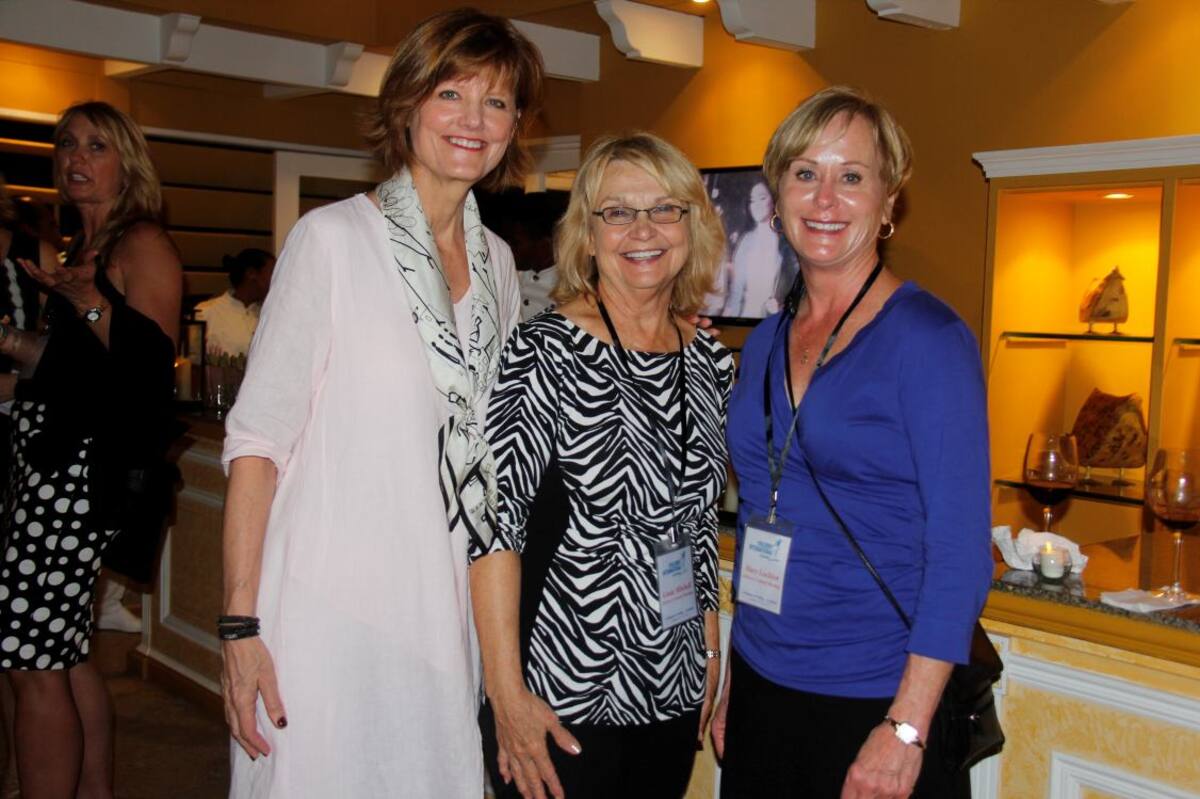 Cindy Cook, Linda Mitchell y Mary Lockton.
