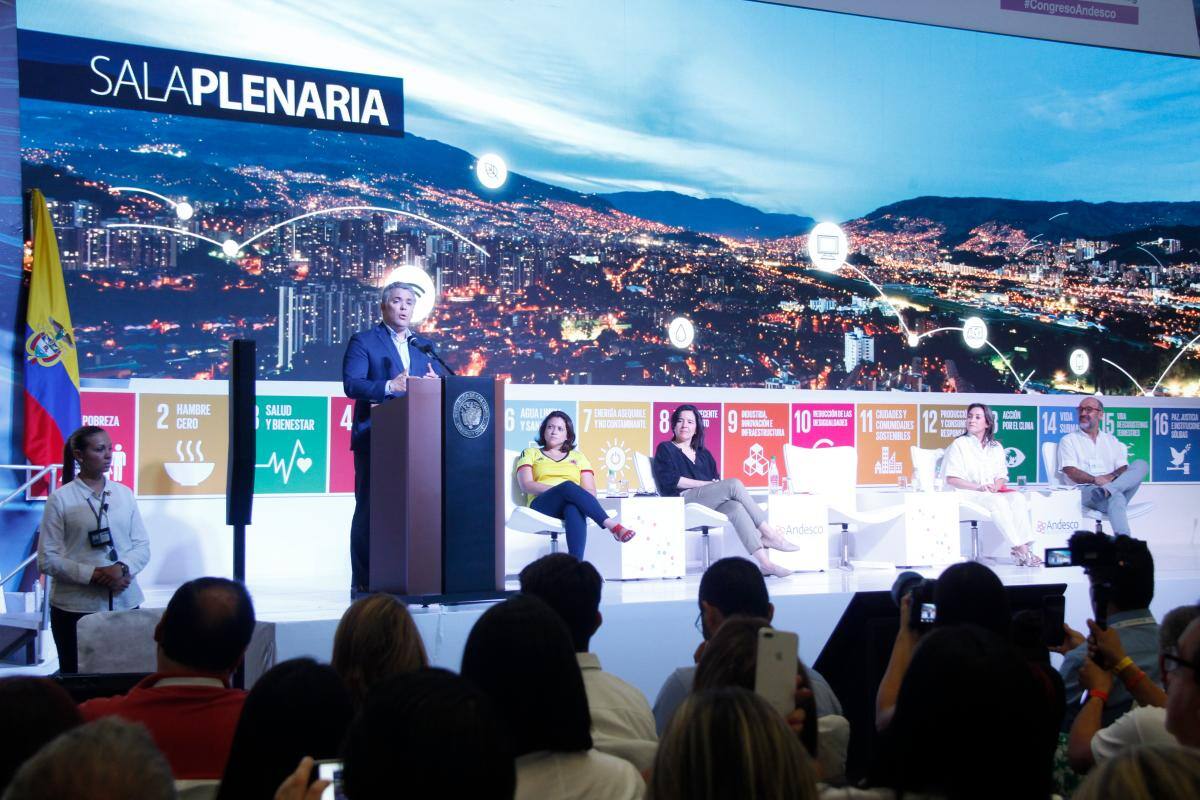 A final de año se conocerían operadores de energía: Duque