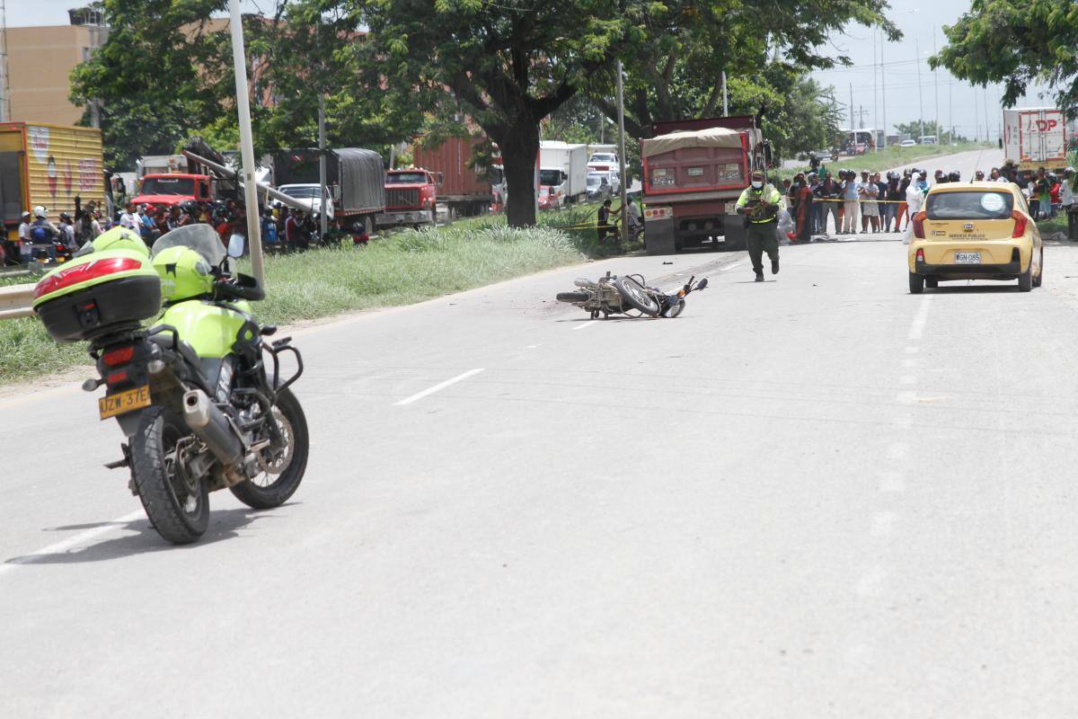 Identifican a mototaxista arrollado por tractocamión en La Circunvalar