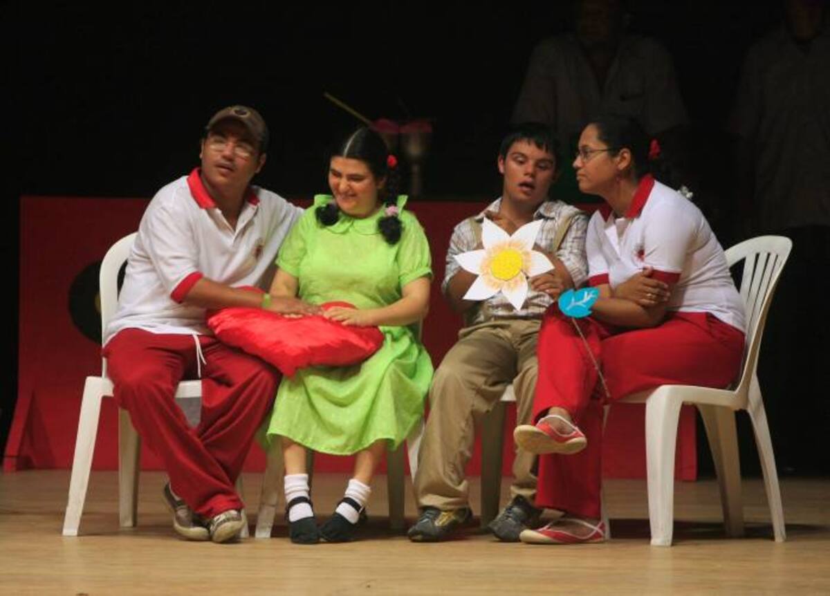 Las madres de 30 niños piden al Distrito que renueve las becas para Aluna que es donde reciben una atención integral. Aroldo Mestre