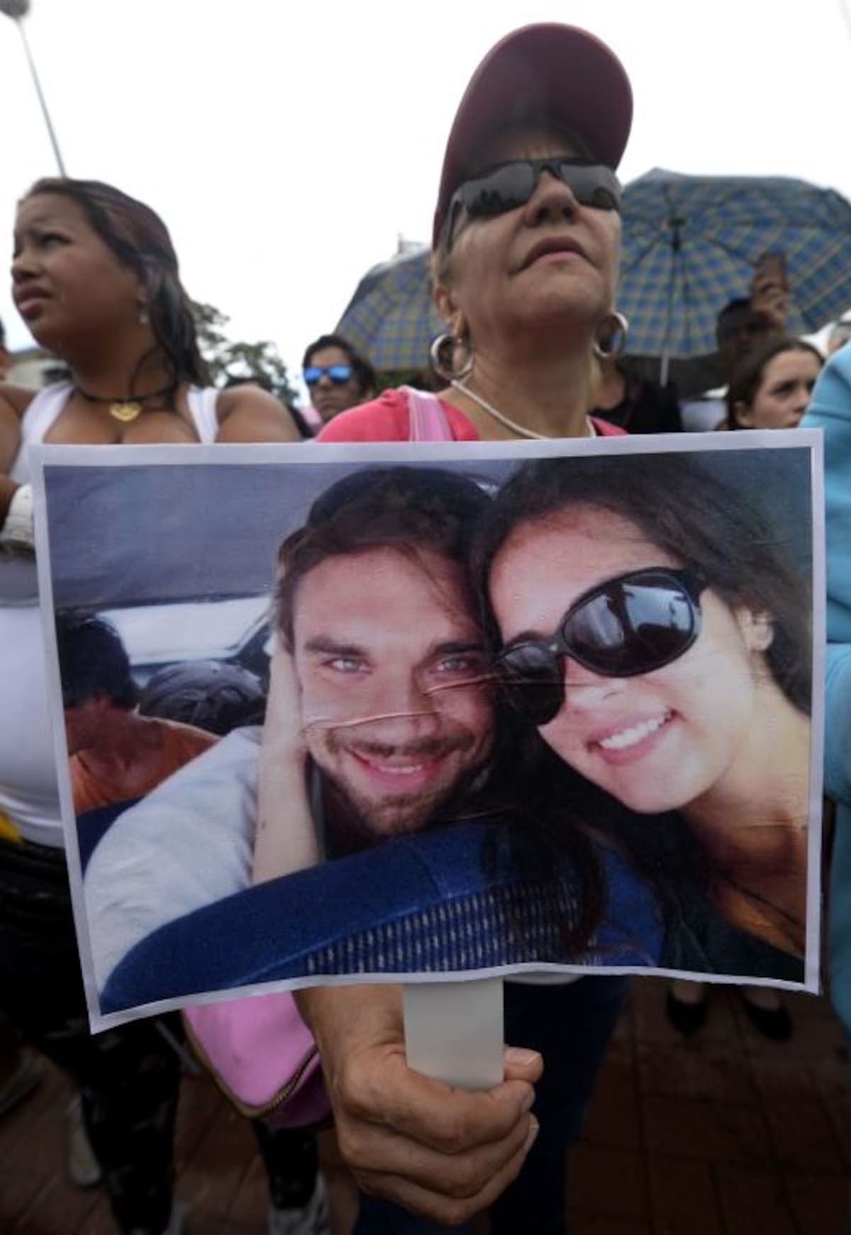 Los venezolanos salieron a las calles a rechazar la muerte de la pareja y la violencia que se vive en el país. AFP JUAN BARRETO