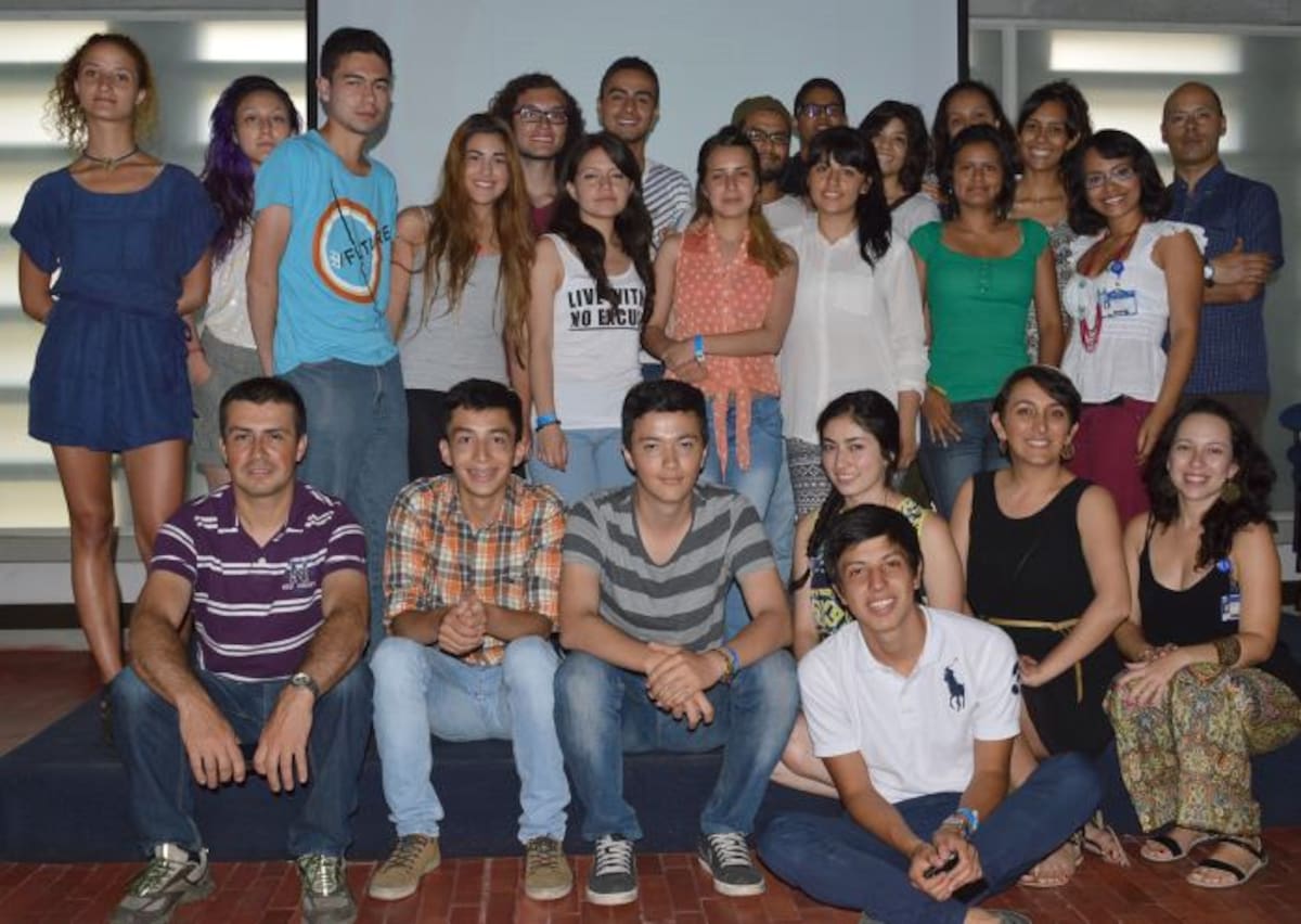 Estudiantes de la Universidad Jorge Tadeo Lozano –Cartagena y Bogotá, Universidad Autónoma de Colombia y el Servicio Nacional de Aprendizaje –SENA participan del taller. Cortesía