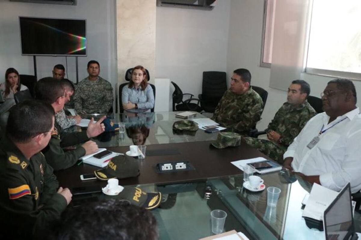 La gobernadora Sandra Devia presidió comité electoral. Cortesía.