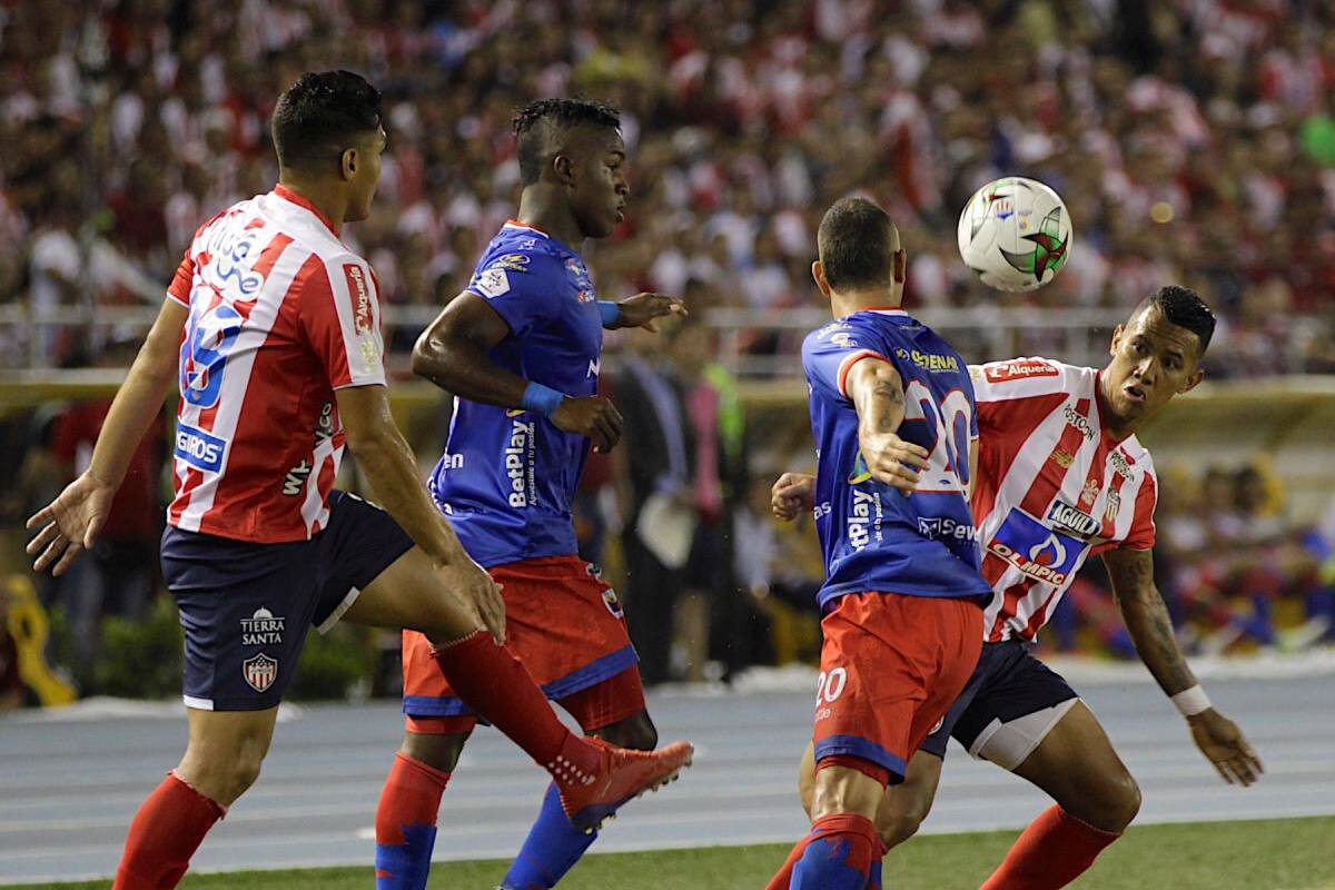 Junior vence 1-0 al Pasto y toma ventaja en la final de la Liga Águila