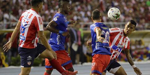 Junior vence 1-0 al Pasto y toma ventaja en la final de la Liga Águila