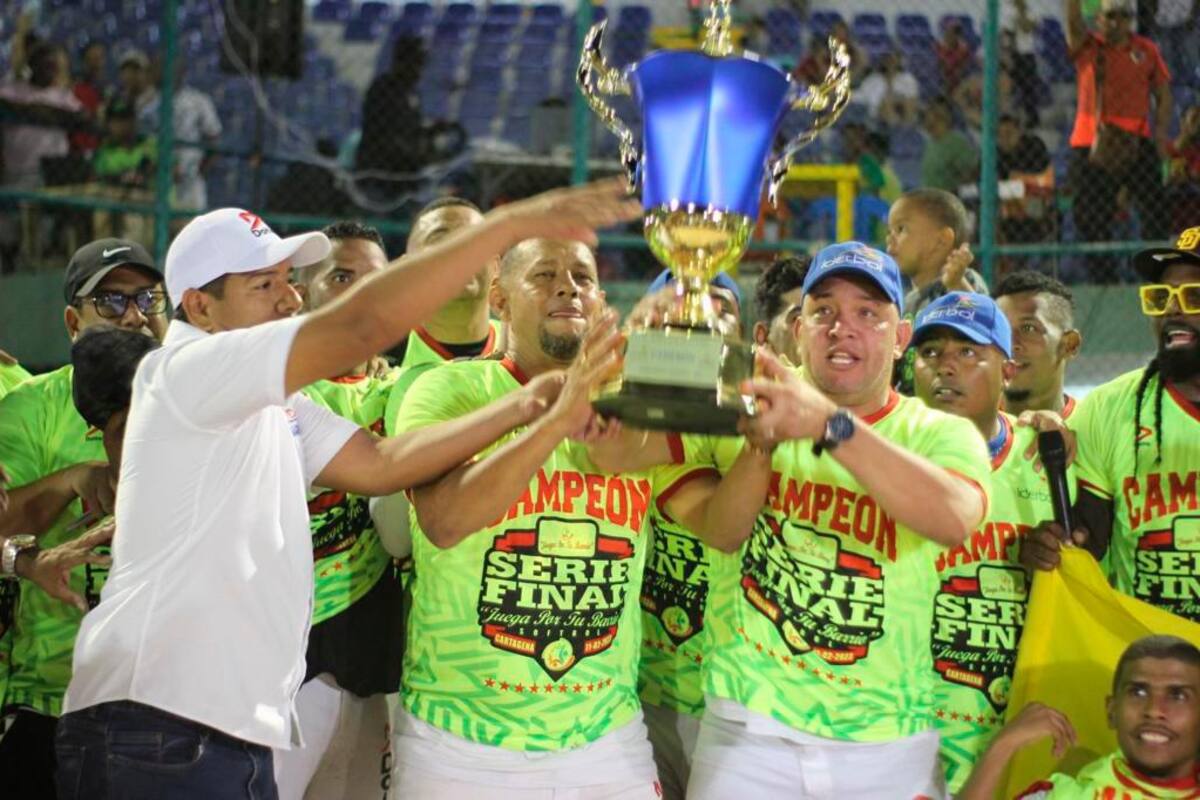 Canapote y un bicampeonato hecho realidad en el Sóftbol Juega Por Tu Barrio