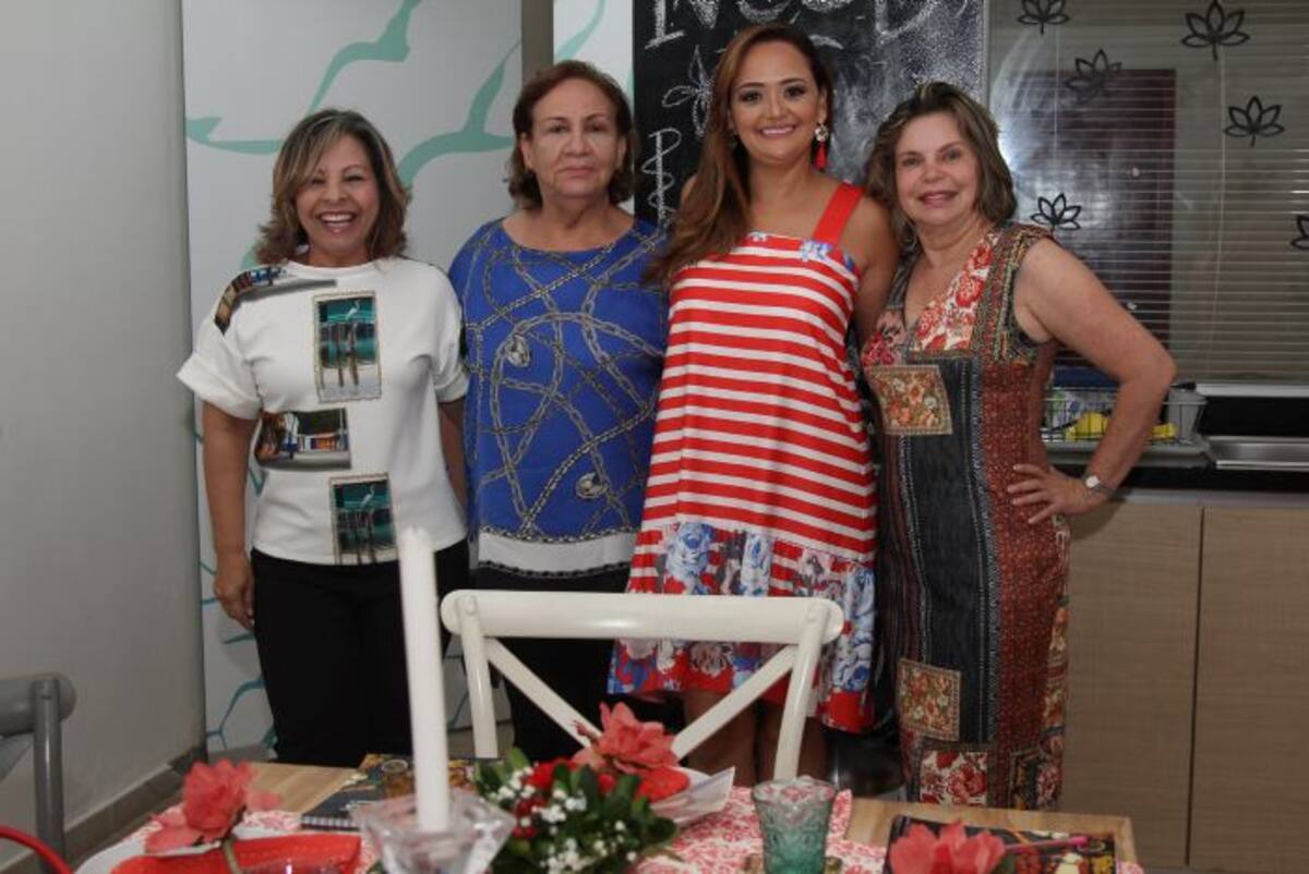 Ana Petro, Amada Ojeda, Carolina Torregrosa y Margarita Ricardo. KAILLINE GIRALDO - EL UNIVERSAL