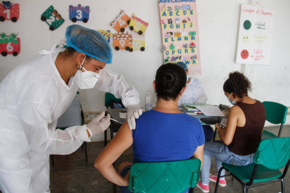 41 municipios de Bolívar inician su camino a la inmunidad de rebaño