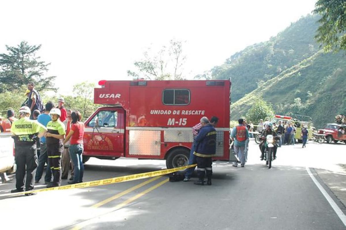 Las primeras versiones apuntan a que el exceso de velocidad fue lo que causó el accidente del bus. Colprensa
