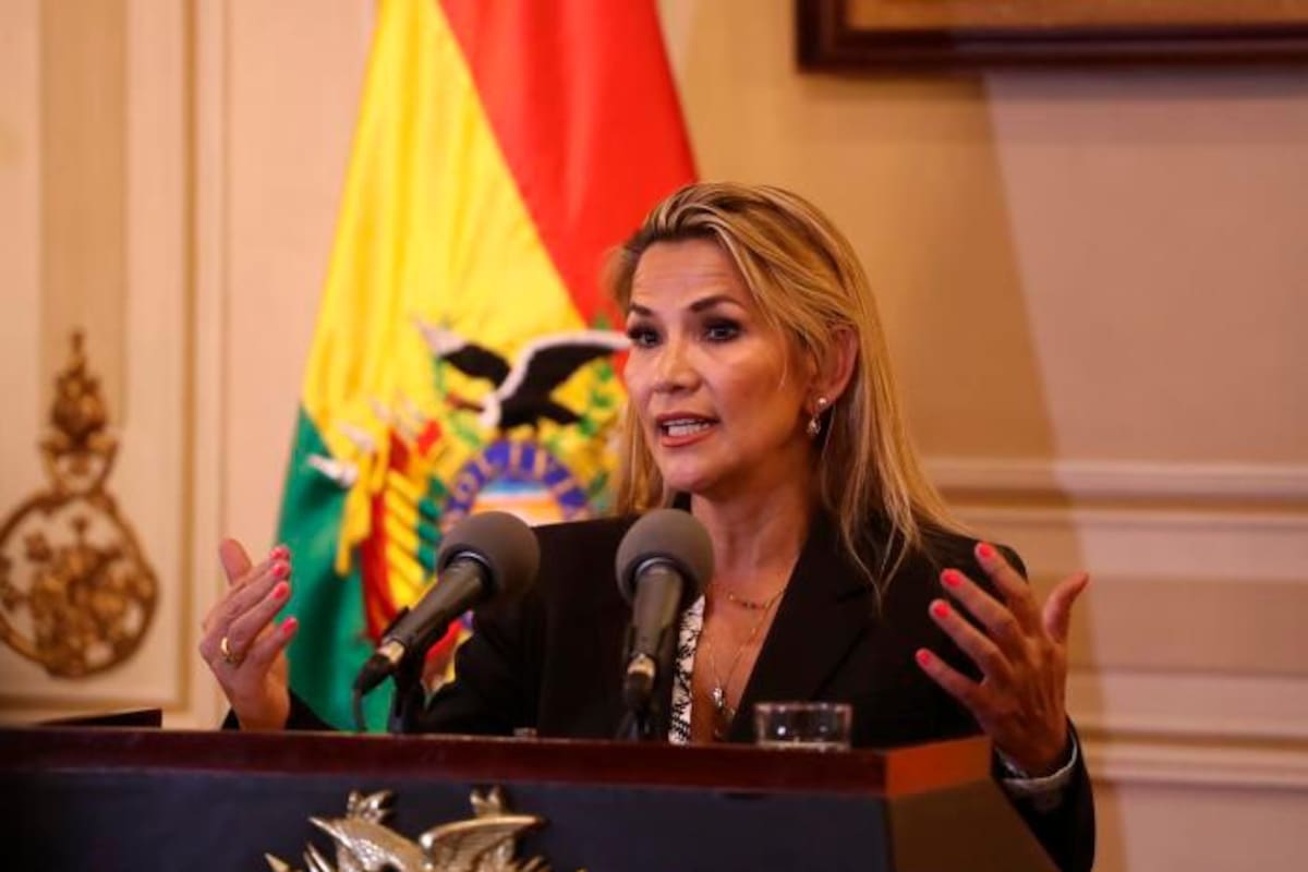Áñez pide defenderse en libertad en una carta al presidente de Bolivia