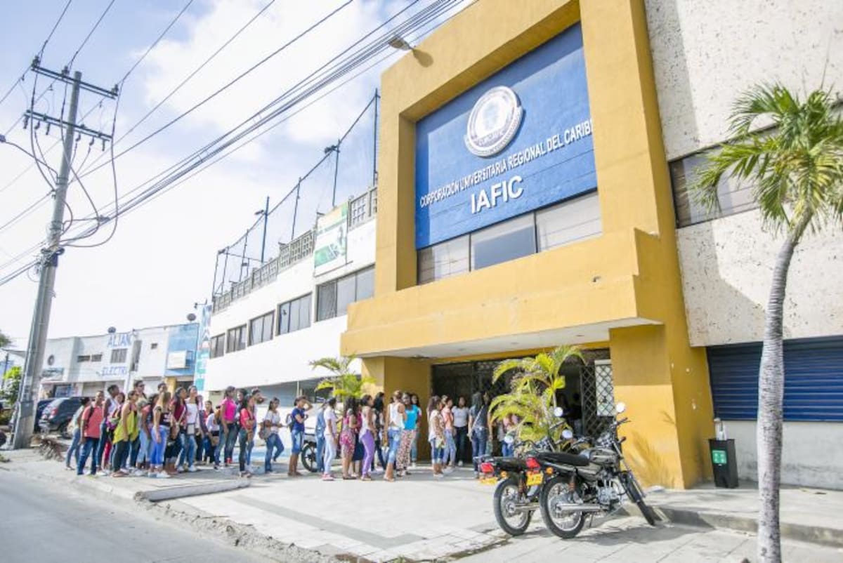 Sede de IAFIC, Av. Pedro de Heredia, Pie del Cerro, Calle 31 No18b-17