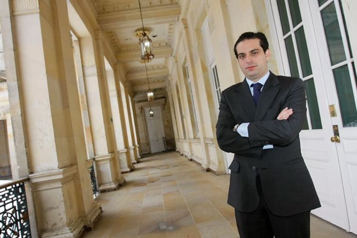 El presidente del liberalismo, Simón Gaviria, dice que si bien el presidente Santos ha recogido los ideales y las banderas del partido, para alcanzar la paz su reelección no es imprescindible. COLPRENSA