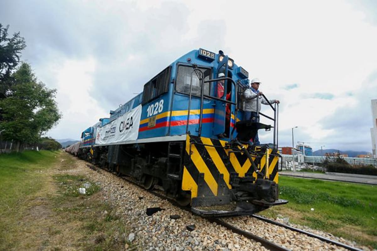 Llegada del Tren de la Sabana. COLPRENSA