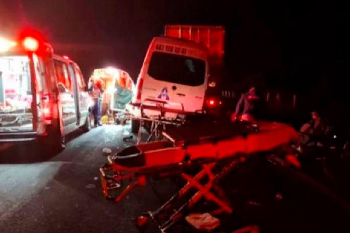 10 muertos deja accidente de autos en México: 4 menores entre las víctimas