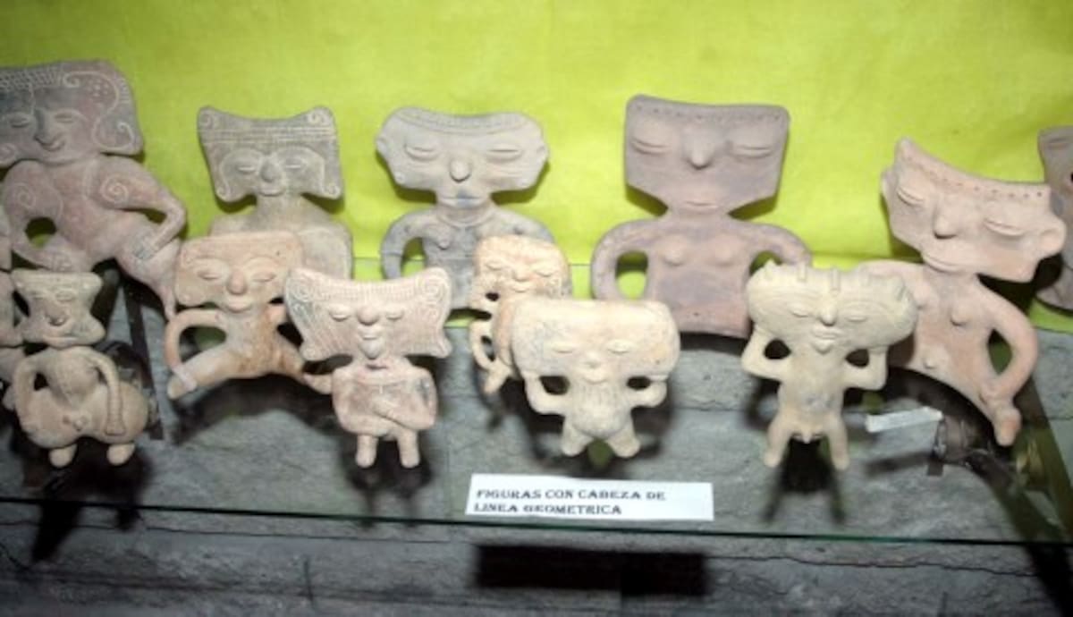 La producción de cerámica es una práctica por la necesidad de la vida sedentaria para confeccionar toda clase de vasijas y objetos de uso doméstico y ceremonial.