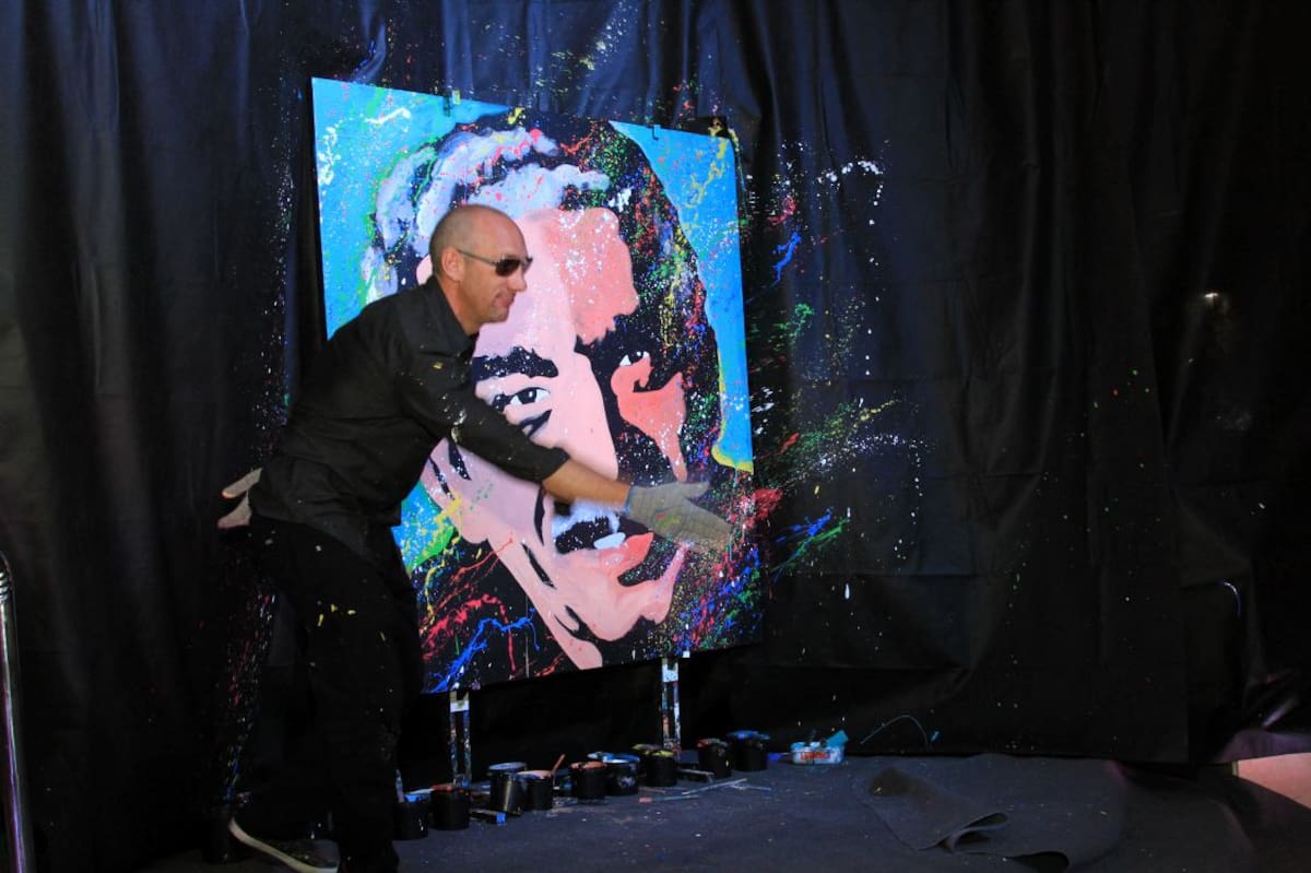 El artista Juan Andrés Posada.