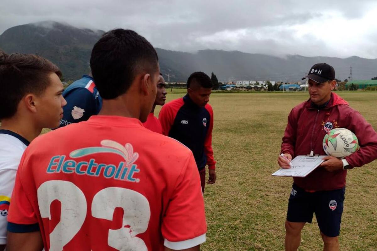 Marcos Canchila” se abre camino como entrenador en Fortaleza