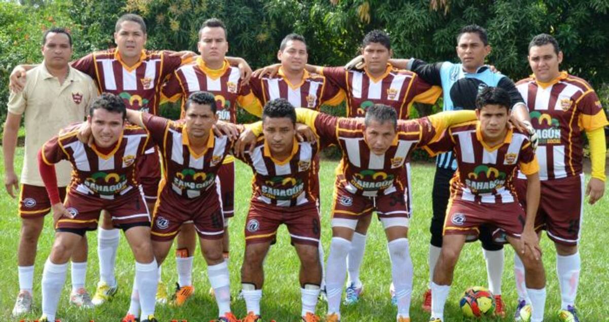 Equipos de diferentes colonias se reunen entorno al deporte. EL UNIVERSAL