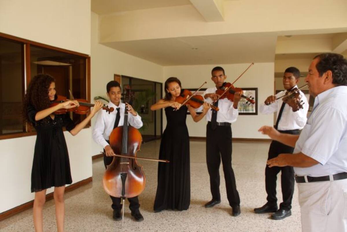 Graciela Londoño, Diego Ojeda, Angie Morales, Lennin Martínez y Ronny Pérez. Lorena Henríquez Laborde-El Universal