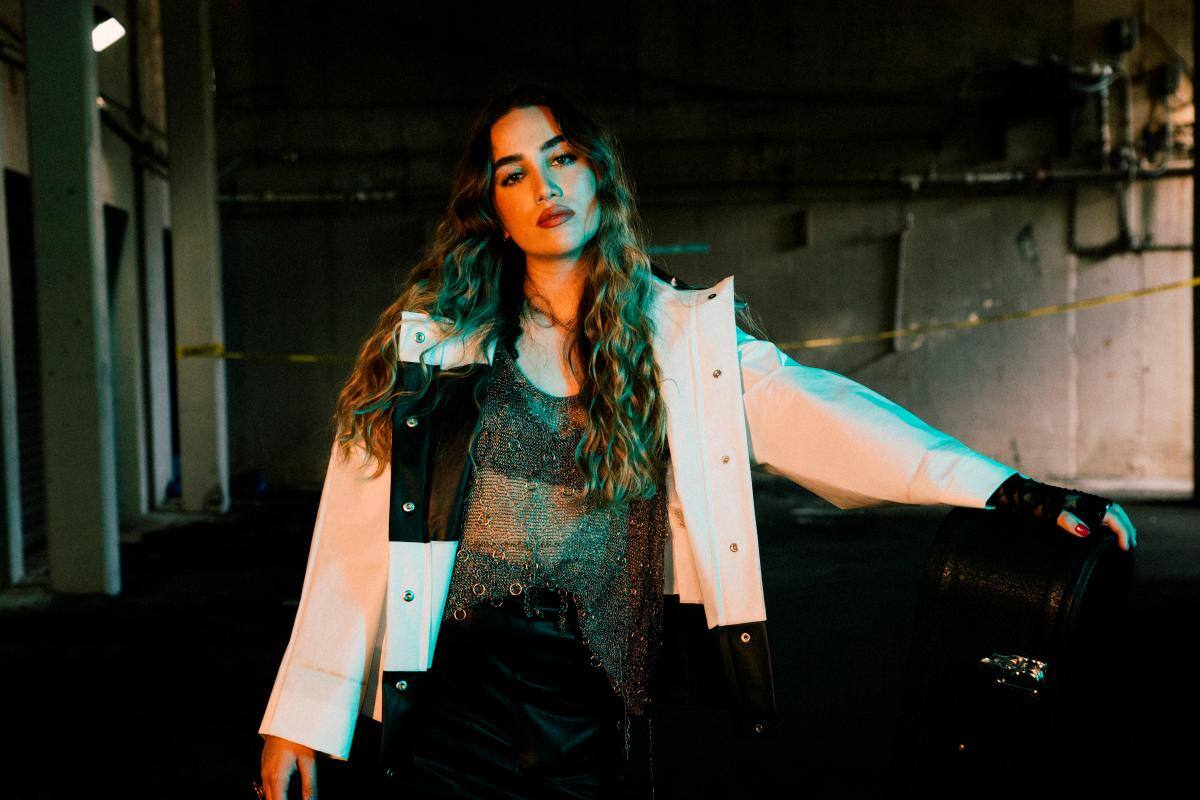 Productor de renombre apuesta por nueva promesa del pop