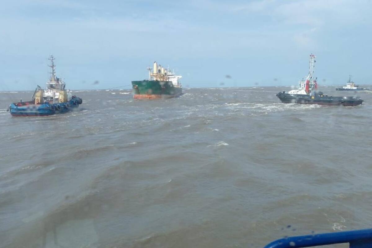 Buque con bandera de Chipre encalló en puerto de Barranquilla