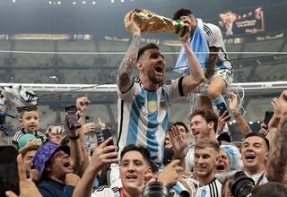 A un año del título de Argentina en el Mundial de Fútbol, Scaloni sigue sin continuidad