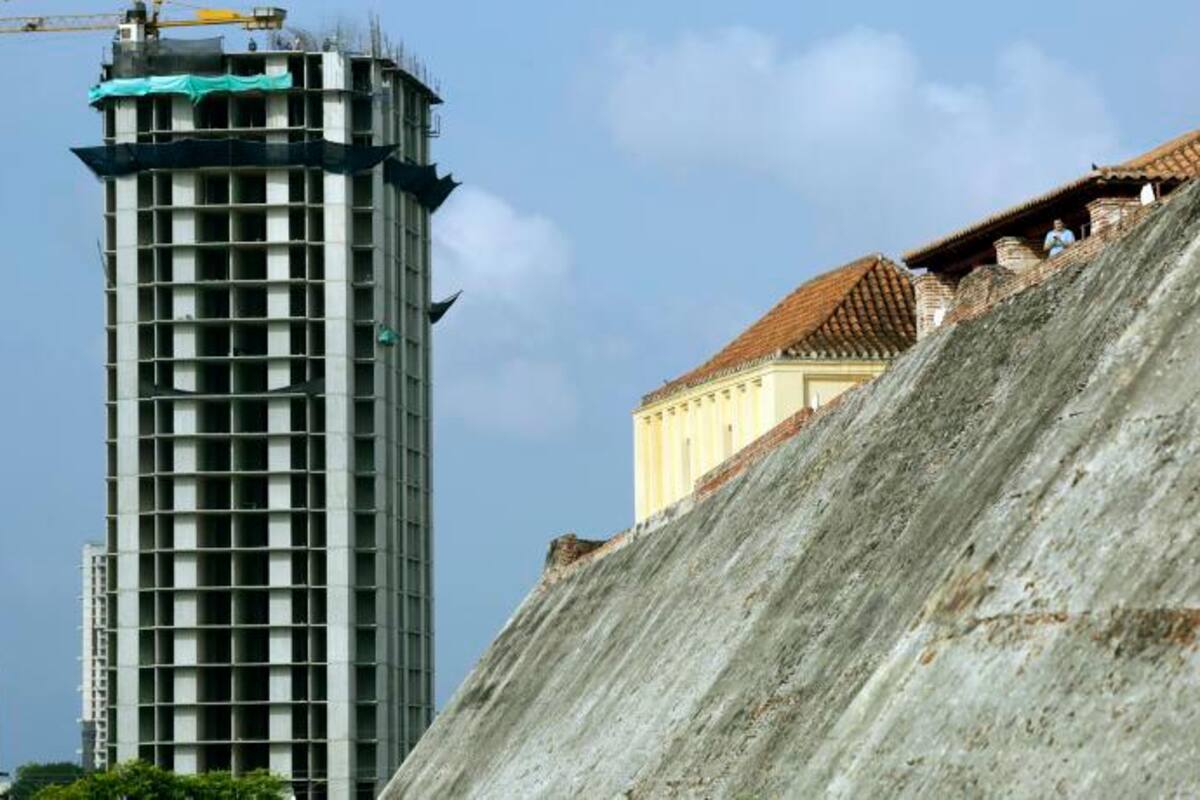 Video: Aquarela, de torre polémica a motel con la mejor vista