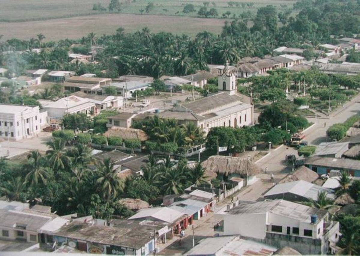 En el municipio de San Pelayo fue sepultado esta persona que murió debido a los golpes que sufrió al caerse de un andamio cuando estaba trabajando.